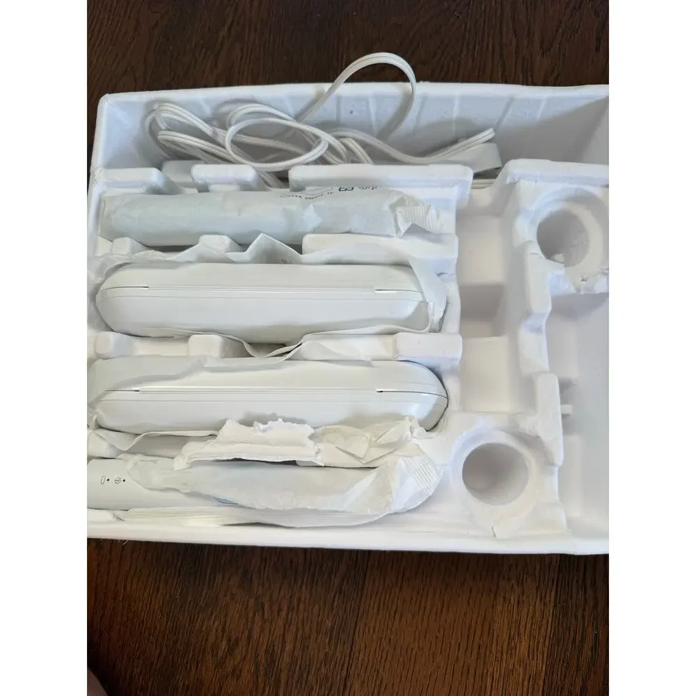 Philips Sonicare HX686 electric toothbrushes